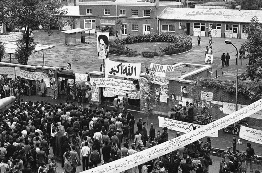 Manifestazioni in Iran contro gli Usa nel 1979
